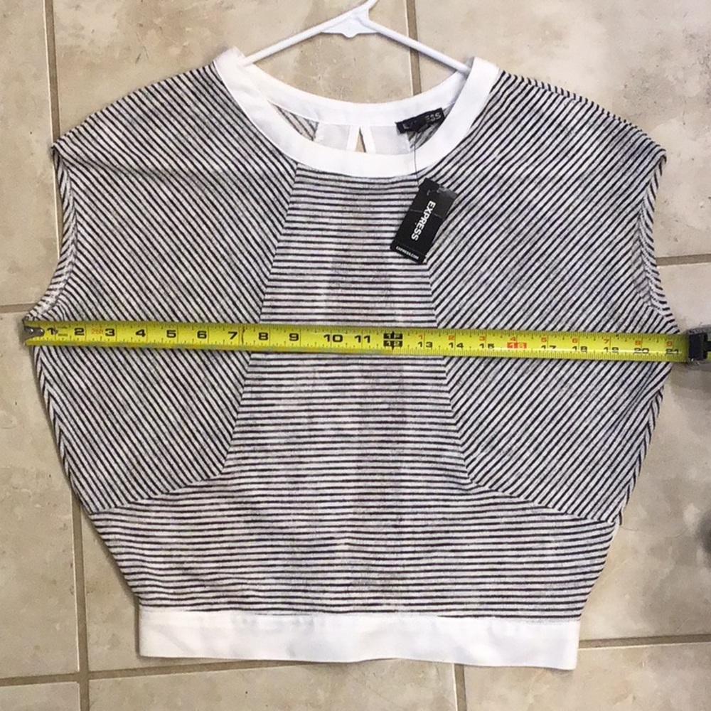 NWT Express top - Picture 4 of 5